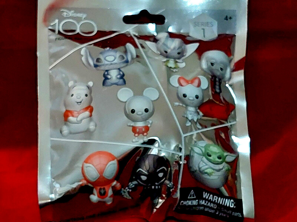 DISNEY 100 FIGURAL 3D BAG CLIP Series 1 Factory Sealed walgreens Exclusive NEW!