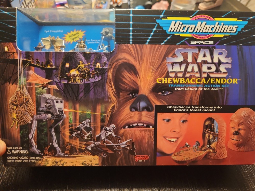 Micro Machines Space Star Wars Chewbacca Transforming Action Set Galoob 1995