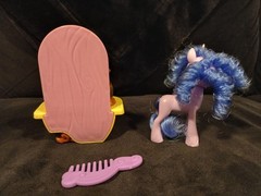 My Little Pony Lot: 15 Various Ponies And Lots Of Acessories!!