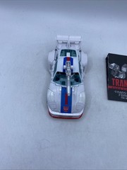 Transformers Studio Series 86 Deluxe Class Autobot Jazz Hasbro 2025