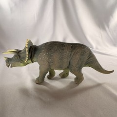 Triceratops JP08 Jurassic Park Kenner 1993 Figure jp 08 dinosaur