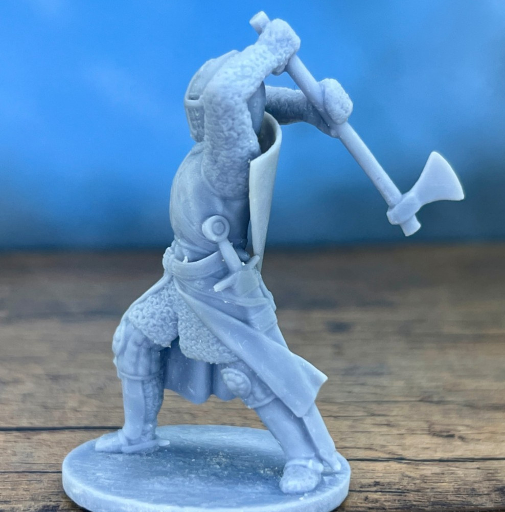 Tabletop Action Figure medieval knight with an ax 80mm Plastic soldiers