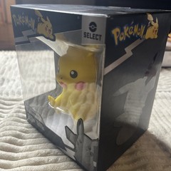 Pokémon Select Series 4 Pikachu Vinyl Figure Jazwares NEW