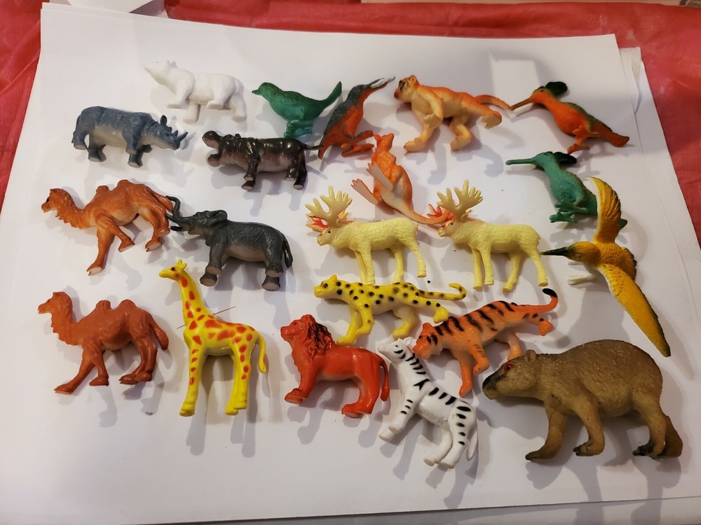 Lot of 21 Mini Wild zoo Animals, Birds, all different