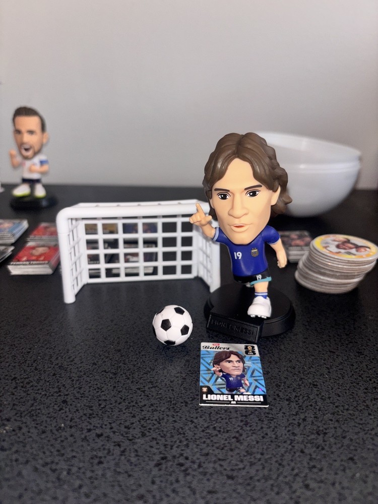 Messi RARE Mini Figurine ZURU Ballers FIFA – Card And Accessories Included