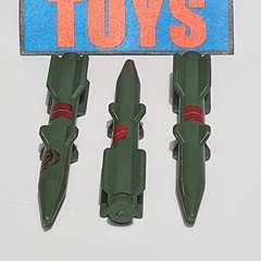 Vtg GI Joe Ammo Dump Unit 109MM 3 MISSILE SET rocket original 1985 playset part