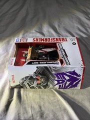 Hasbro Transformers Netflix War for Cybertron Decepticon Sparkless Bot New
