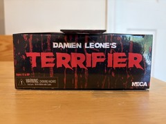 NECA ULTIMATE TERRIFIER ART THE CLOWN Blood Soaked – Walmart Exclusive