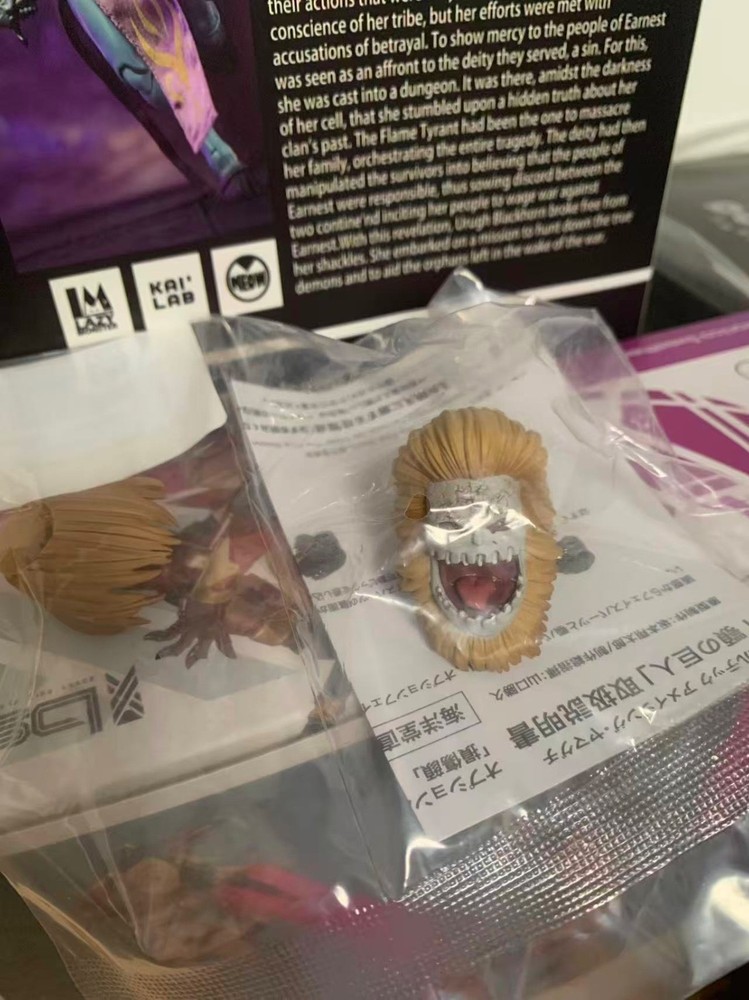 Kaiyodo Revoltech Attack on Titan Jaw Titan Action Figure Model Toy New In Stock