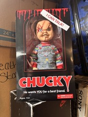 Chucky Action Figure 15″ Childs Play Talking Scarred Chucky Mezco