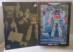 Playstation x Optimus Prime 30th Anniversary Transformer: SONY PS1 collaboration