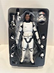 Hot Toys FINN First Order Stormtrooper Version Force Awakens MMS367 1/6