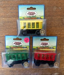 1997 Learning Curve Wooden Thomas Train Red, Green & Yellow Circus Cars! RARE!