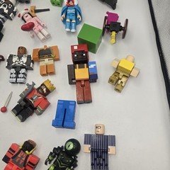 Roblox Toys Action Figures Lot Of 26 + Accessories