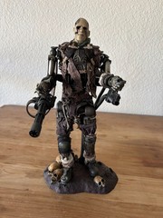 Hot Toys Terminator Salvation MMS 104 T-600 Terminator Rubber Skin Edition 1/6