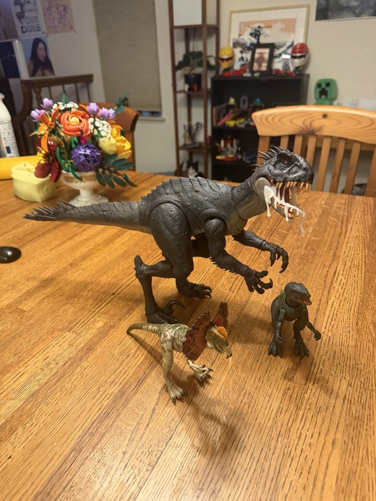 Jurassic world Hammond collection ScorpioS Rex lot