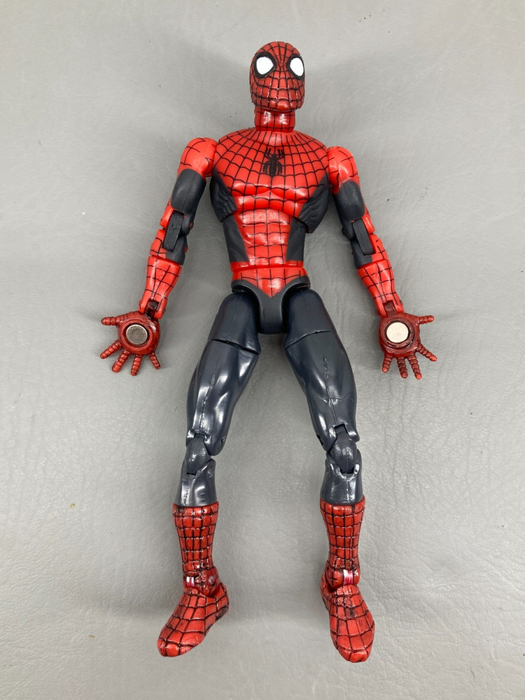 Vintage 2003 Toy Biz Spider-Man 2 Articulated 6″ Magnetic Action Figure