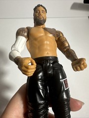 WWE Basic Championship Showdown #11 Jey Uso ONLY Bloodline Figure