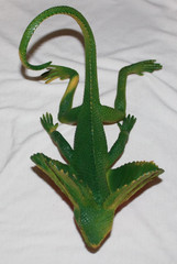 Vintage 1984 Imperial Dragon Frilled Lizard Figure Green Yellow Red Plastic 8”
