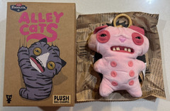 NEW 2026 Fuggler Alley Cats WRINKLE MCSTINKLES Plush Keychain