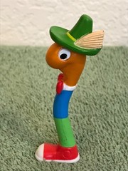 Vaulted 2011 Richard Scarry 2.5” LOWLY WORM PVC Action Figure, Excellent, Clean