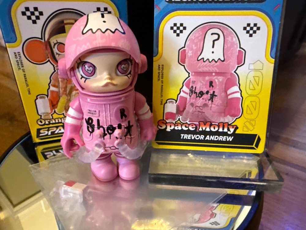 POP MART Mega Space Molly 100% Artist Series Figure Confirmed Pick