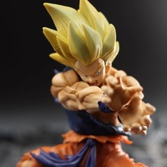 Dragon Ball Z Goku Action Figure Battle Damaged Super Saiyan Anime Model Toy