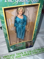 NECA The Golden Girls Rose Action Figure 8″ Betty White, NIB 🔥