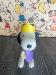 Peanuts Snoopy Collectible Toys The King McDonalds Collection Year 2000