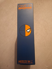 Mezco Toyz Deathstroke Collectable Action Figure ONE:12 – Read Description –