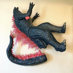 Playmates 13” Godzilla X Kong The New Empire Mega Heat Ray Figure – WORKS