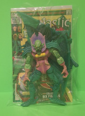 Marvel Legends ANNIHILUS BAF COMPLETE + GREAT COMIC BOOK FANTASTIC FOUR # 256