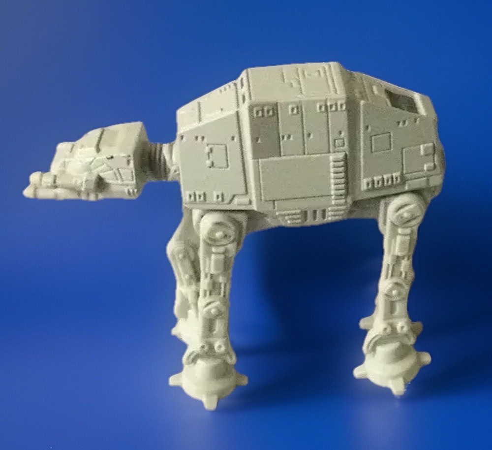 HOT WHEELS Star Wars 2.5” White AT-AT Walker Die-Cast & Plastic No Stand
