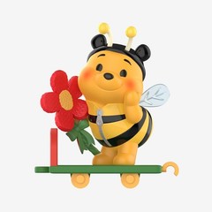 Winnie the Pooh Gift Giving Series Blind Box Confirmed Figures Cute Toys HOT!