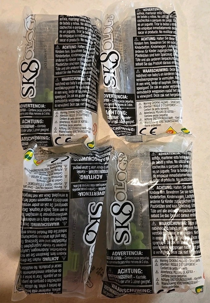 SK8ology Tech Deck Display Fingerboard Holder 96mm x 26mm Lot Of 4 New in bag