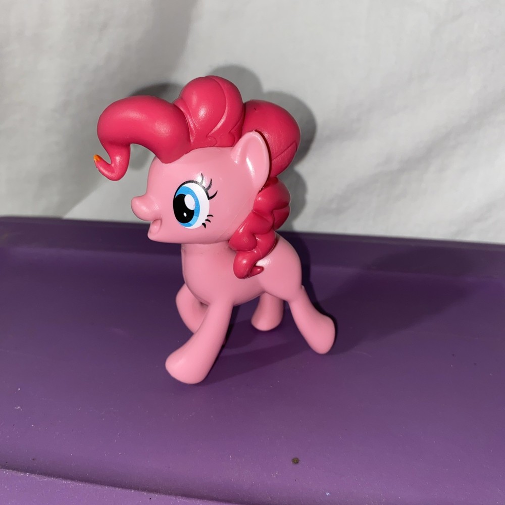 Hasbro 2017 My Little Pony MLP Pinkie Pie Toy Figure 3.5″