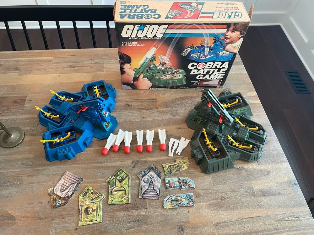 Vintage 1982 GI JOE Cobra Battle Game W/ Clean Original Box NICE FREE SHIP