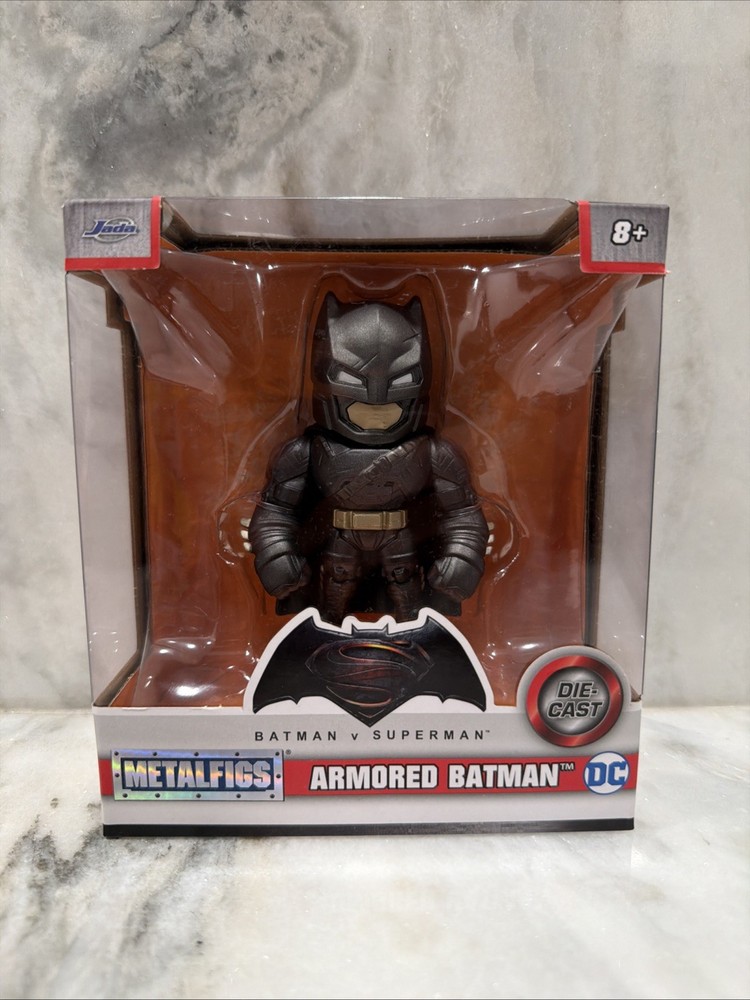 DC MetalFigs Batman V Superman Armored Batman 4 Inch Die Cast Figure NEW