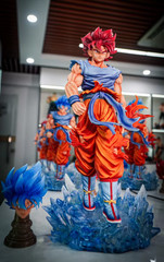 Dragon Ball Super Sanya Goku Blue Red Wukong 33cm LED Anime Statue Figure