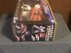 NEW 2022 Takara Tomy 35th Street Fighter II x Transformers Optimus vs Megatron