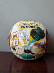 ONE Random SEALED MGA’s Miniverse Harry Potter Make It Mini Potions Wizard