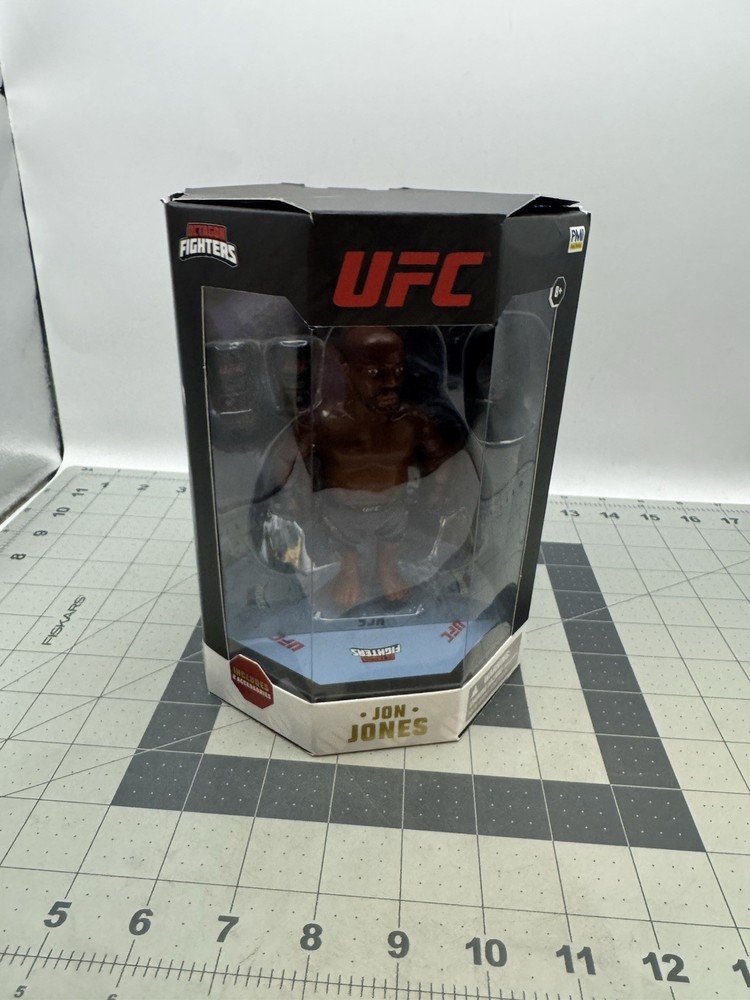 UFC Octagon Fighters Jon Jones 4.5″ Action Figure – W/Gloves & Baseball Cap NEW