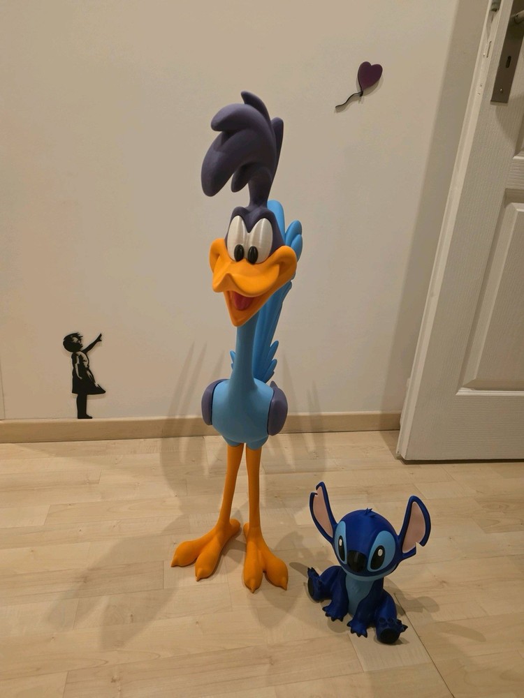Road Runner Figure 31 Inches Tall 80cm