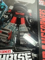 Transformers War For Cybertron Earthrise Bluestreak Deluxe Class Walgreens