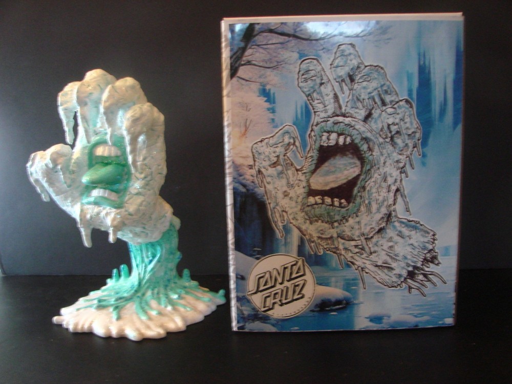 ICE HAND Custom Kidrobot Santa Cruz Screaming Hand Figure