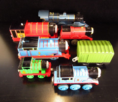 Lot of 7 Train Cars, 5 Thomas the Tank Engine Plastic, Die Cast Metal