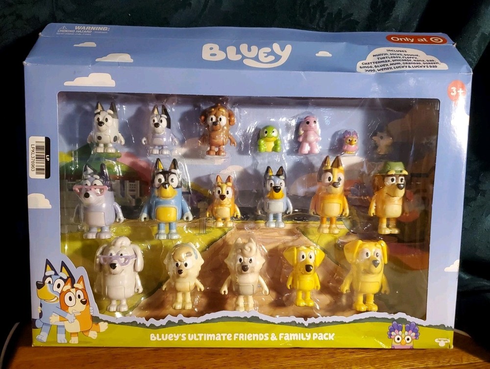 Bluey’s Neighborhood Ultimate Friends & Family Pack 15 Mini Figures Bluey Bingo