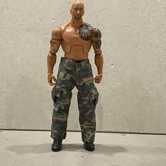 SU-WE-CG-GRN: Custom Green Camo Cargo Pants for 7″ WWE body