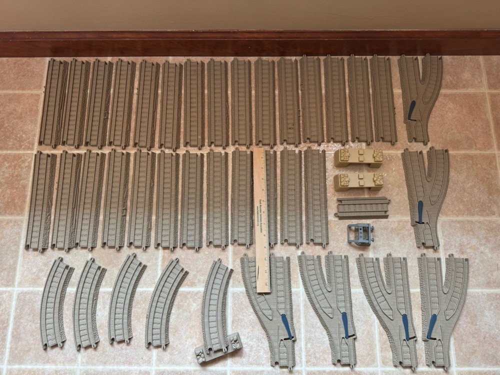Thomas and Friends 42 Pc Track Lot