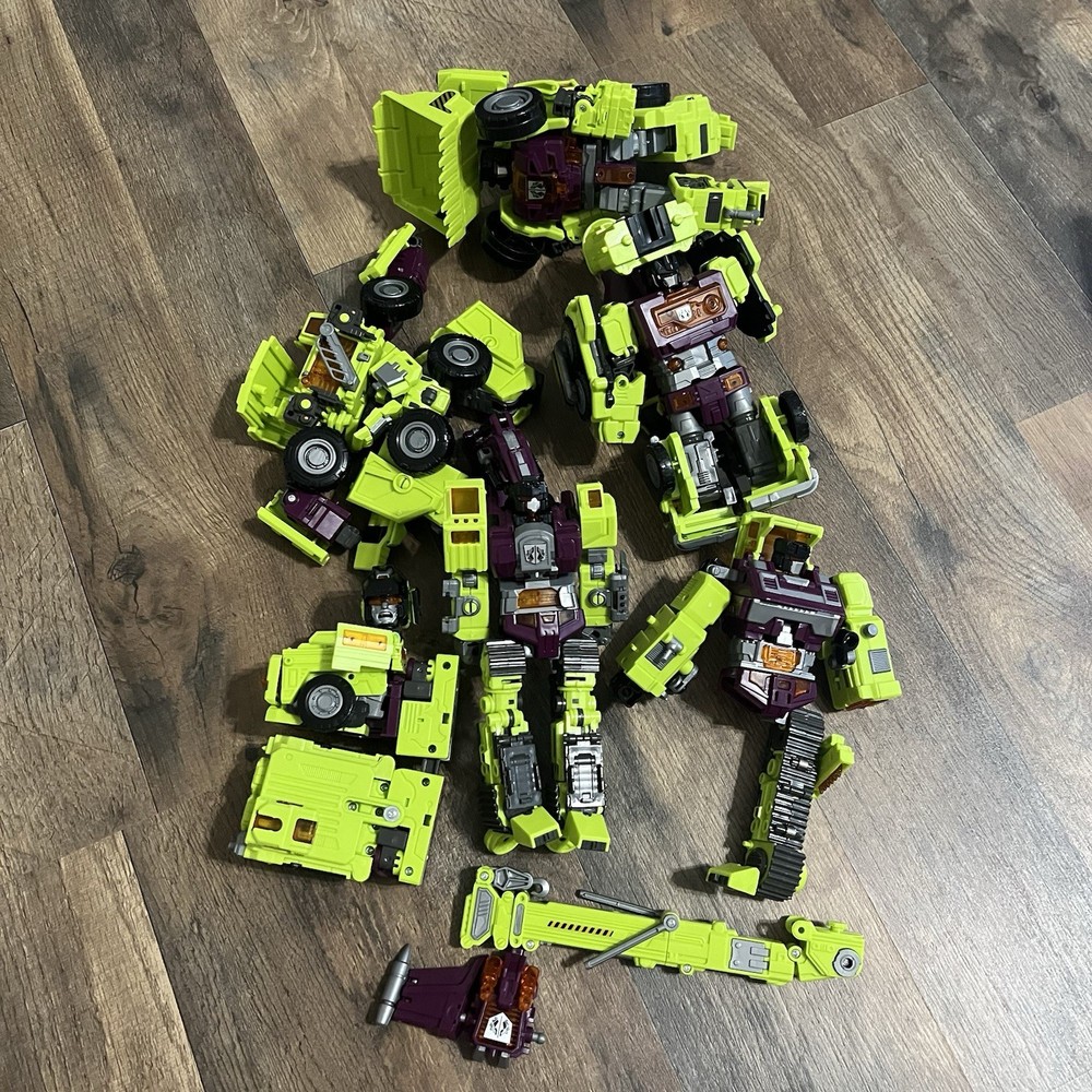 NBK Deformation Oversize Toys Robot Devastator Engineering Combiner INCOMPLETE